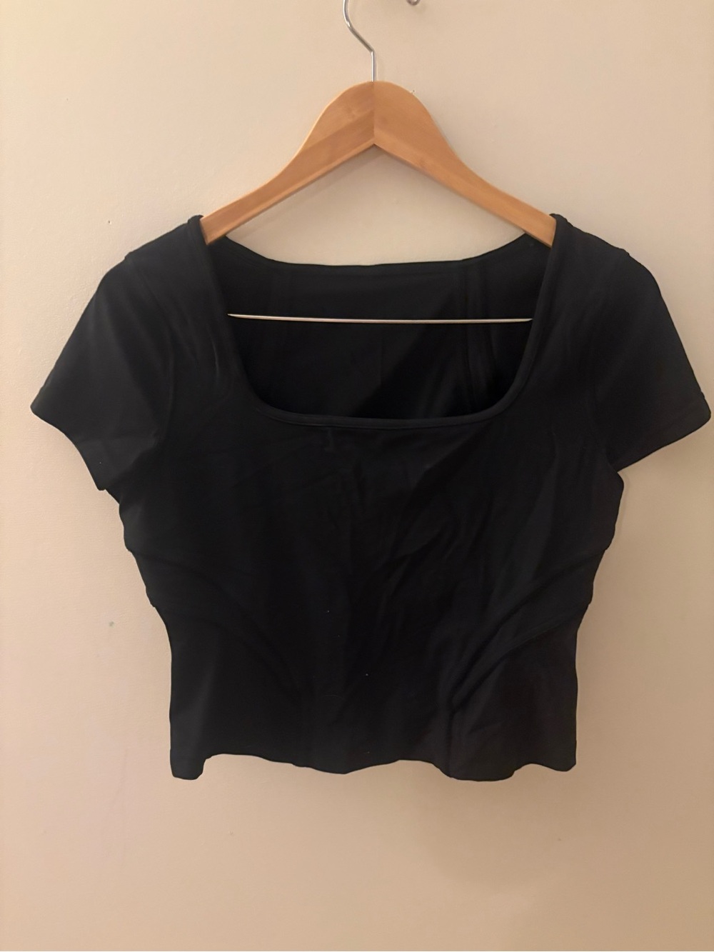 lululemon athletica Black Scoop-Neck Crop Tee